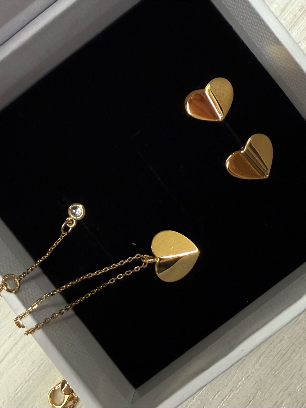 kate spade Gold Heritage Heart Earrings and Necklace